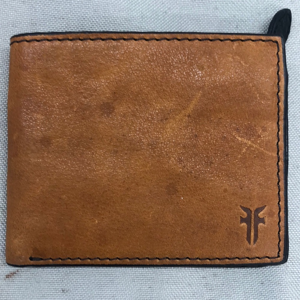 Frye Brown tan Leather Bi-Fold Wallet